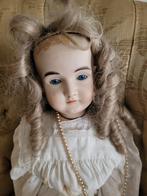 Oudere gelede pop met bruidskroontje, Ophalen of Verzenden