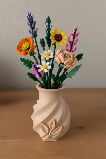 Vaas ‘Eclipse Bloom’ Latte bruin beschikbaar voor biedingen