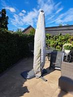 Mooie, weinig gebruikte groene tuinparasol (Leen Bakker), Tuin en Terras, Ophalen, Gebruikt, 2 tot 3 meter, Zweefparasol