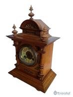 Antieke klok - brocante tafelklok hout - ornamenten, Ophalen of Verzenden