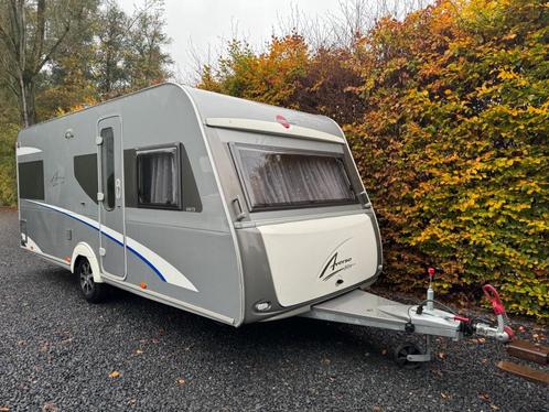 Burstner 465 TS Averso Fifty vastbed rondzit, Caravans en Kamperen, Caravans, Bedrijf, 1000 - 1250 kg, Bürstner, 7 tot 8 meter