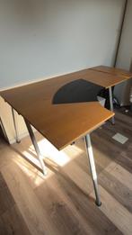 Ikea Bureau - in hoogte verstelbaar, Huis en Inrichting, Bureaus, Ophalen, In hoogte verstelbaar, Gebruikt, Bureau