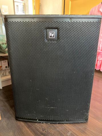 Electro Voice ELX118P Subwoofer beschikbaar voor biedingen