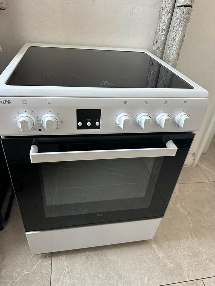 Etna fornuis 3 fasen NIEUW!, Witgoed en Apparatuur, Fornuizen, Zo goed als nieuw, Vrijstaand, Inductie, 4 kookzones, 85 tot 90 cm