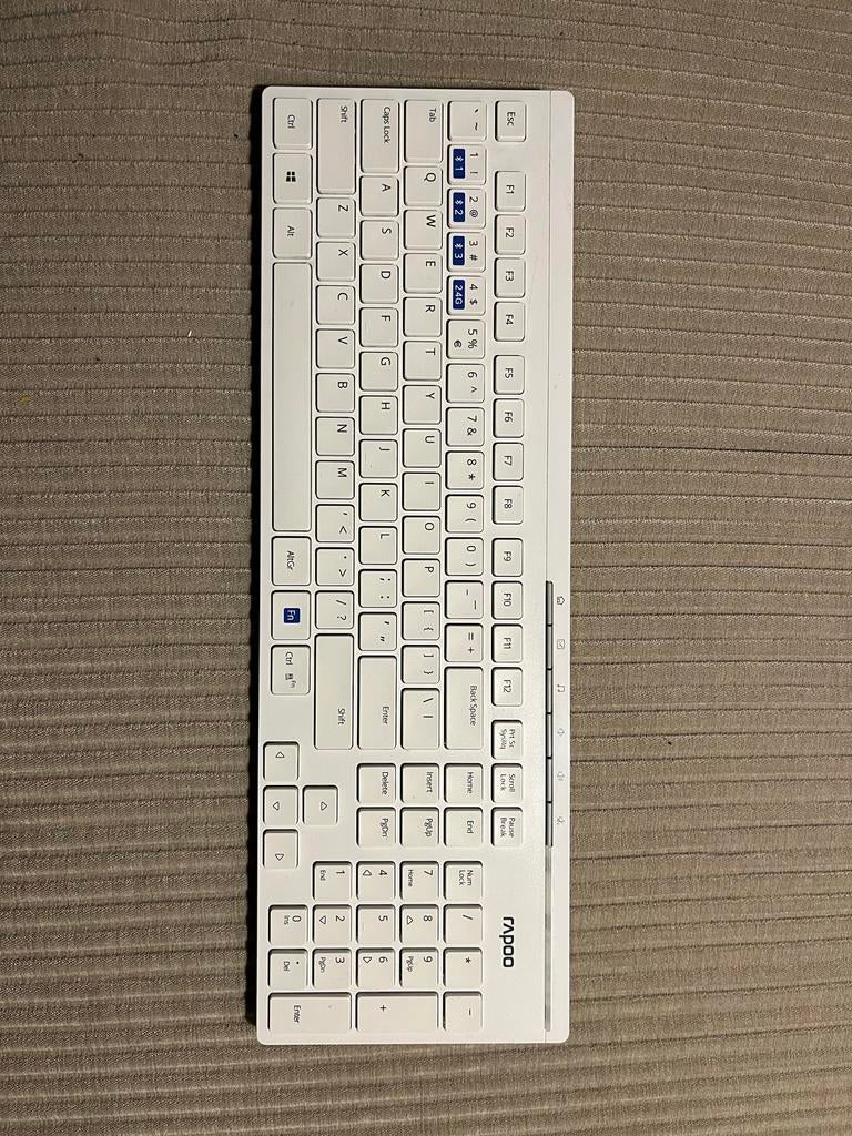 Rapoo Draadloos Toetsenbord - Wit, Multimediatoetsen, Ophalen of Verzenden, Zo goed als nieuw, Draadloos