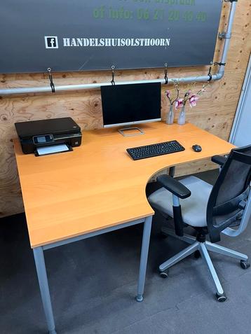 Hoekbureau (160 cm) beschikbaar voor biedingen