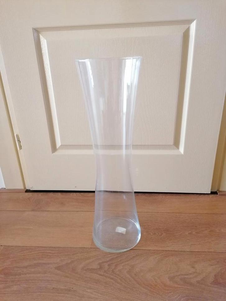 Glazen vaas 60 cm hoog, Huis en Inrichting, Woonaccessoires | Vazen, Zo goed als nieuw, Overige kleuren, 50 tot 75 cm, Glas, Ophalen