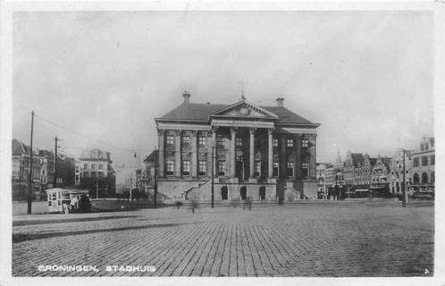 (300-073-039) Groningen Stadhuis, Verzamelen, Ansichtkaarten | Nederland, Groningen, Verzenden