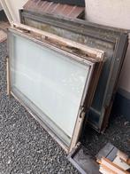 Twee oude velux dakramen, Doe-het-zelf en Verbouw, Glas en Ramen, Ophalen, 120 tot 160 cm, Dakraam, 80 tot 120 cm