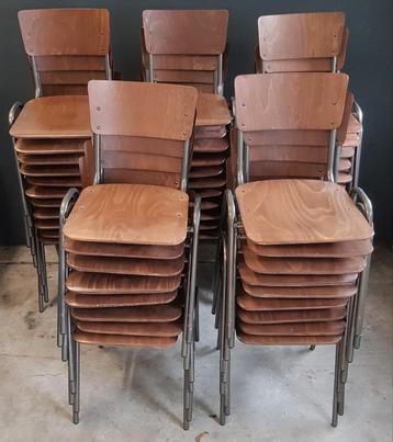 50 x Vintage houten schoolstoelen buisframe stoelen kantine 