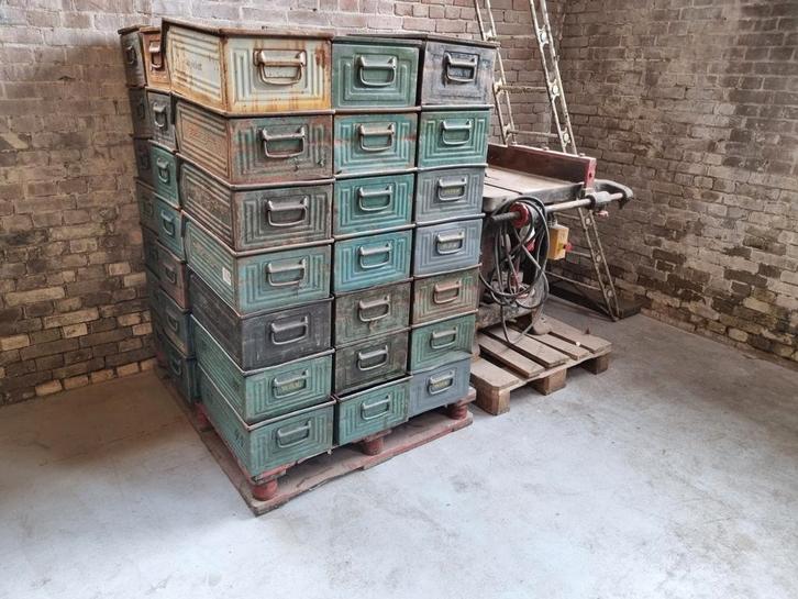Oude Fabriekskisten | Vintage | Decoratie, Huis en Inrichting, Woonaccessoires | Kisten, Gebruikt, Minder dan 50 cm, Minder dan 50 cm
