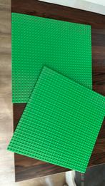 2 groene legoplate. 25cm bij 25 cm, Ophalen of Verzenden, Zo goed als nieuw