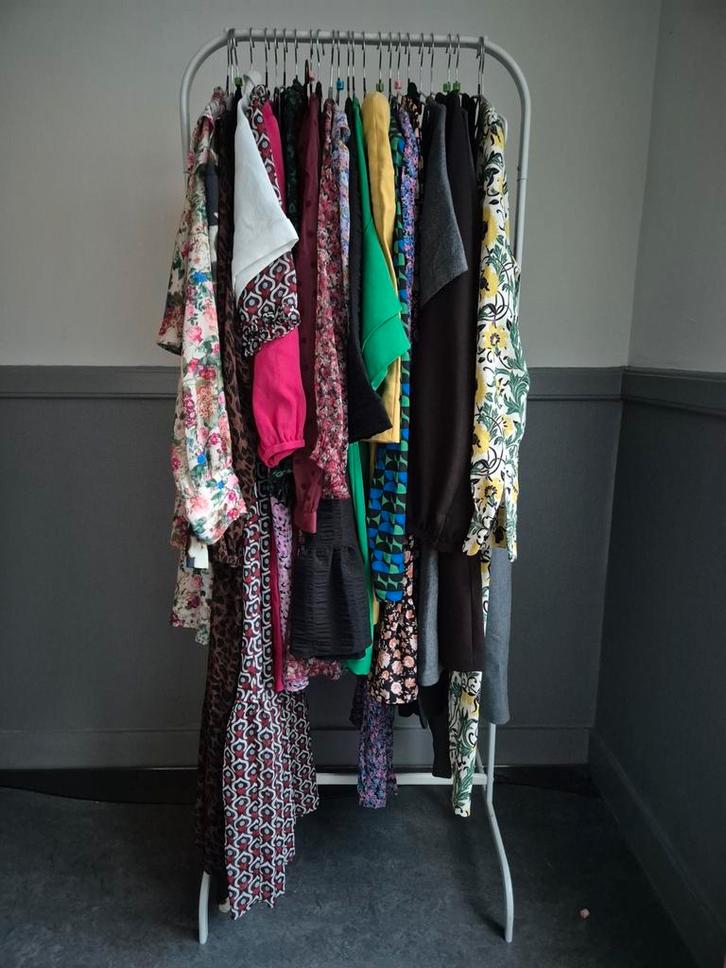 OPKOPER GEZOCHT., Kleding | Dames, Dames-kledingpakketten, Zo goed als nieuw, Ophalen