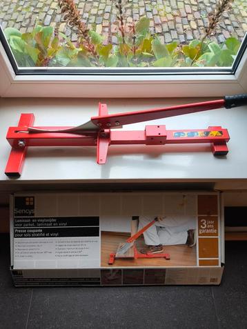 Nieuwe laminaat- en vinylsnijder Sencys beschikbaar voor biedingen