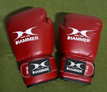 Hammer bokshandschoenen 10 oz beschikbaar voor biedingen