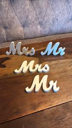 Mr Mrs houten letters, Ophalen of Verzenden, Zo goed als nieuw, Versiering, Geboorte of Huwelijk