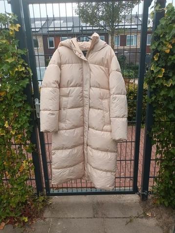 Norah Winterjas lang model beschikbaar voor biedingen