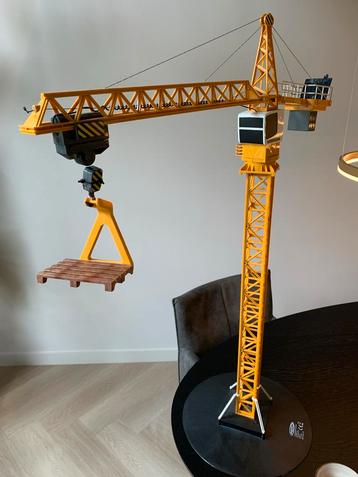 Liebherr Torenkraan - Goedwerkend, kleine reparatie beschikbaar voor biedingen