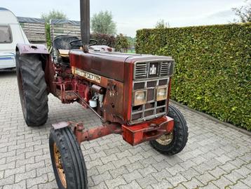 international 453 perfect lopend mooi patina !!!! beschikbaar voor biedingen