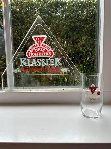 Drie Hoefijzers Bierglas beschikbaar voor biedingen