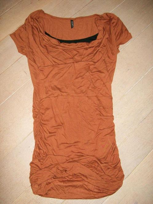 2 jurkjes bruin/zwart. maat S, Kleding | Dames, Jurken, Zo goed als nieuw, Maat 38/40 (M), Zwart, Boven de knie, Ophalen of Verzenden