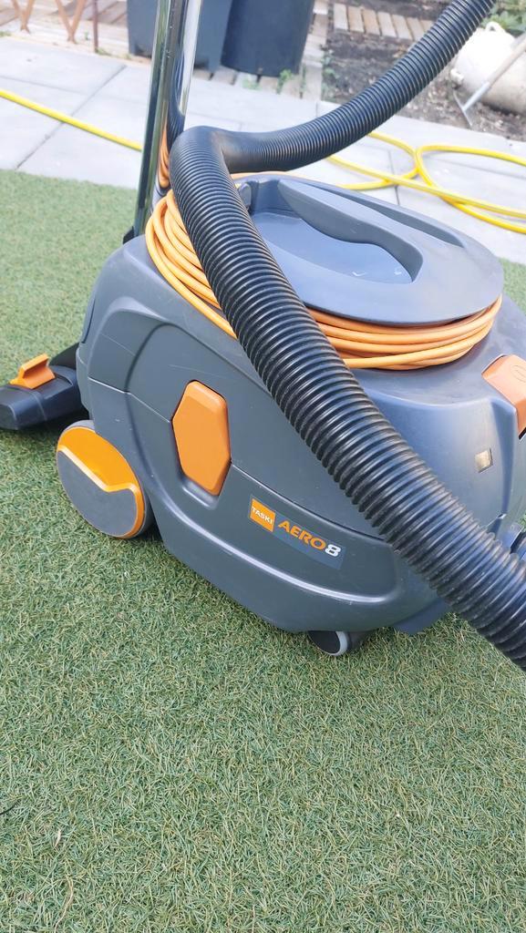 Taski Aero 8 Stofzuiger - Stil en Krachtig, Witgoed en Apparatuur, Stofzuigers, Gebruikt, Stofzuiger, Minder dan 1200 watt, Reservoir