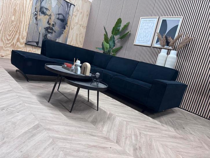 ZGAN Montel Giant Design Hoekbank - Zwart - 277 x 225, Huis en Inrichting, Banken | Bankstellen, Zo goed als nieuw, Hoekbank, Vierpersoons of meer