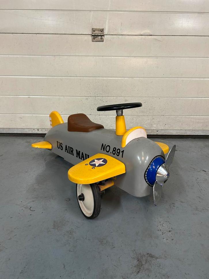 Loopauto - Vliegtuig Model, Kinderen en Baby's, Speelgoed | Buiten | Voertuigen en Loopfietsen, Gebruikt, Loopvoertuig, Ophalen