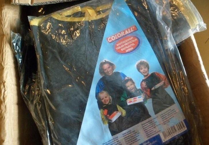 PARTIJ KNUTSEL KLIEDERSCHORT VOOR KINDEREN, Diversen, Rommelmarktspullen, Nieuw, Ophalen of Verzenden