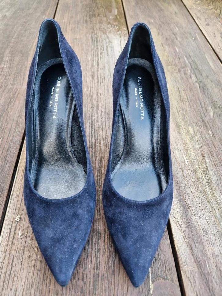 Pumps hakschoenen maat 39 merk Guglielmo Rotta blauw suéde, Kleding | Dames, Schoenen, Zo goed als nieuw, Pumps, Blauw, Ophalen of Verzenden