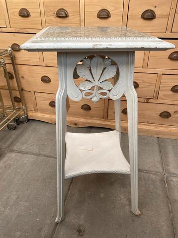 Wit Art Nouveau tafeltje bijzettafeltje plantentafeltje beschikbaar voor biedingen