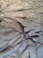 Glanzend Grijze Stof Coupon - Dieren/Streep Print, Overige materialen, Nieuw, Ophalen of Verzenden, 30 tot 120 cm