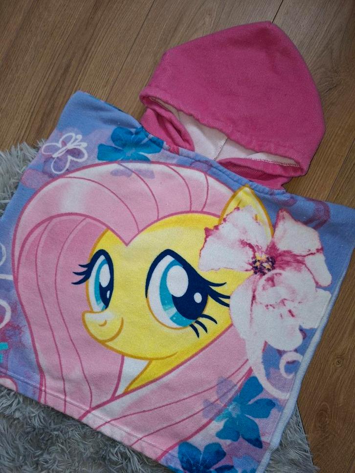 Te koop, peuter badcape met pony, Kinderen en Baby's, Kinderkleding | Kinder-zwemkleding, Nieuw, Badponcho, One size, Meisje, Ophalen of Verzenden