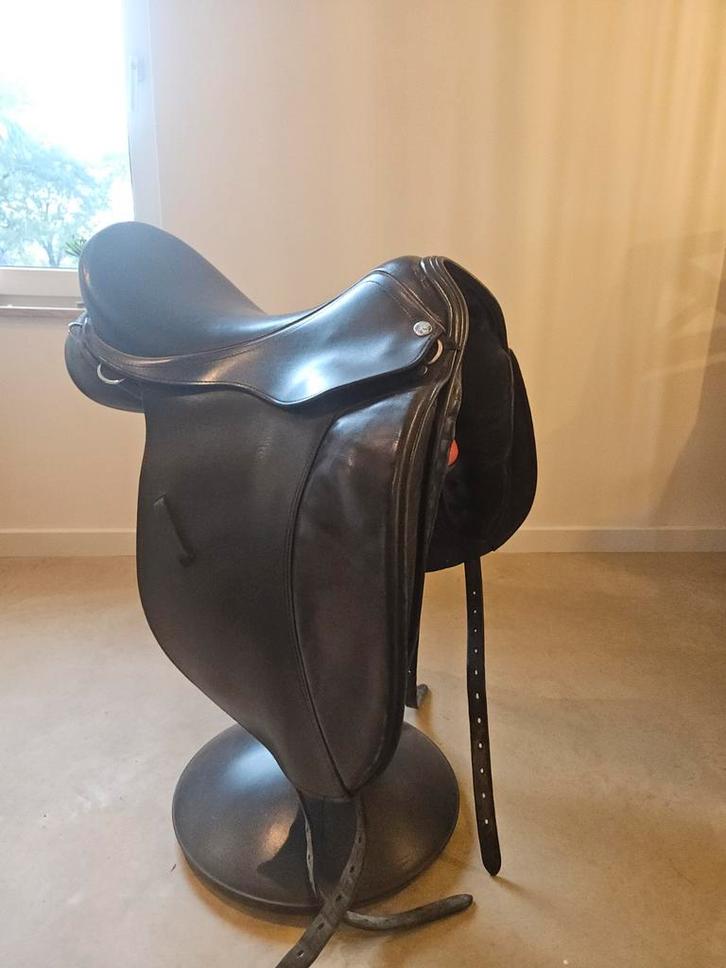 Comfortabel MSFC dressuurzadel, Dieren en Toebehoren, Paarden en Pony's | Zadels, Zo goed als nieuw, Dressuur, Ophalen of Verzenden