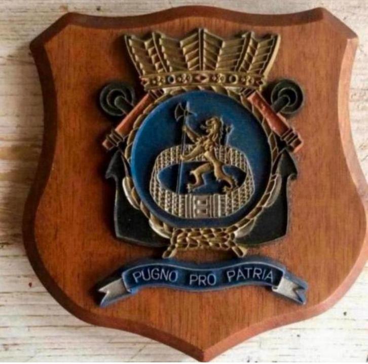Marine Wapenschild  Commandement Maritieme Middelen, Verzamelen, Militaria | Algemeen, Marine, Embleem of Badge, Nederland, Verzenden
