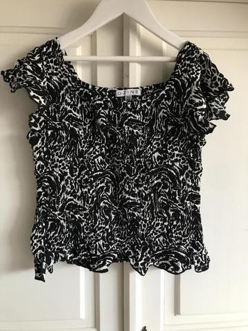 zwart/wit shirt (D-Zine) 140/146 beschikbaar voor biedingen