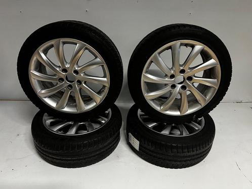Alfa Giulietta winterset 17 inch velgen 225/45R17, Auto-onderdelen, Banden en Velgen, Banden en Velgen, Winterbanden, 17 inch