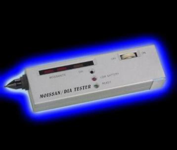 Test uw gouden of zilveren ring op Diamant moissaniet tester beschikbaar voor biedingen
