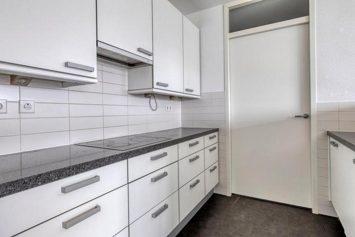 Bruynzeel keuken met Siemens apparatuur + natuurstenen blad, Huis en Inrichting, Keuken | Complete keukens, Gebruikt, Overige typen