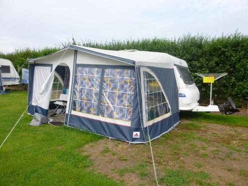 Te koop: Hobby 400SF Caravan, Caravans en Kamperen, Caravans, Particulier, tot en met 4, 750 - 1000 kg, Treinzit, Hobby, Dwarsbed