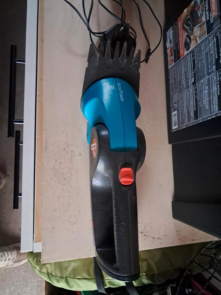 Accu heggenschaar AccuPower 60, Tuin en Terras, Heggenscharen, Gebruikt, Accu, Ophalen of Verzenden