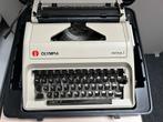 Typemachine Olympia Carina 1, Ophalen of Verzenden, Zo goed als nieuw