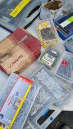 Assortimentskoffer schroefen bouten pluggen spijkers ijzerwa, Doe-het-zelf en Verbouw, IJzerwaren en Bevestigingsmiddelen, Ophalen