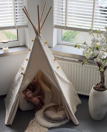 Tipi speeltent van Petit Amelie beschikbaar voor biedingen