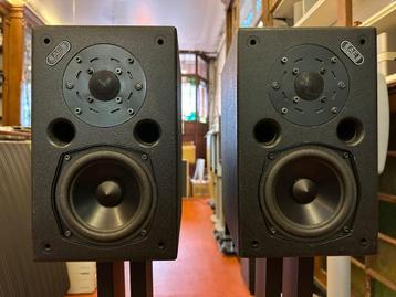 Acoustic Energy AE1 Series II + orig stands in nette staat beschikbaar voor biedingen