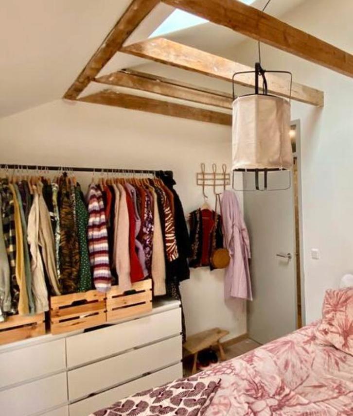 Kledingkast met kledingrek // malm ladekast ikea, Huis en Inrichting, Kasten | Kledingkasten, Zo goed als nieuw, Minder dan 100 cm