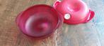Magnetronschaal 1,5 liter. € 15,00, Huis en Inrichting, Keuken | Tupperware, Ophalen of Verzenden, Zo goed als nieuw, Rood