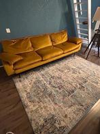 Bank hk living oker geel, Huis en Inrichting, Ophalen, Driepersoons, 75 tot 100 cm, Zo goed als nieuw