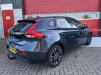 Volvo V40 2.0 T2 Nordic+ TREKHAAK / FULL LED / STANDKACHEL /, Voorwielaandrijving, Gebruikt, 4 cilinders, Blauw