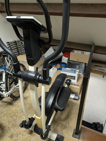 Crosstrainer  beschikbaar voor biedingen